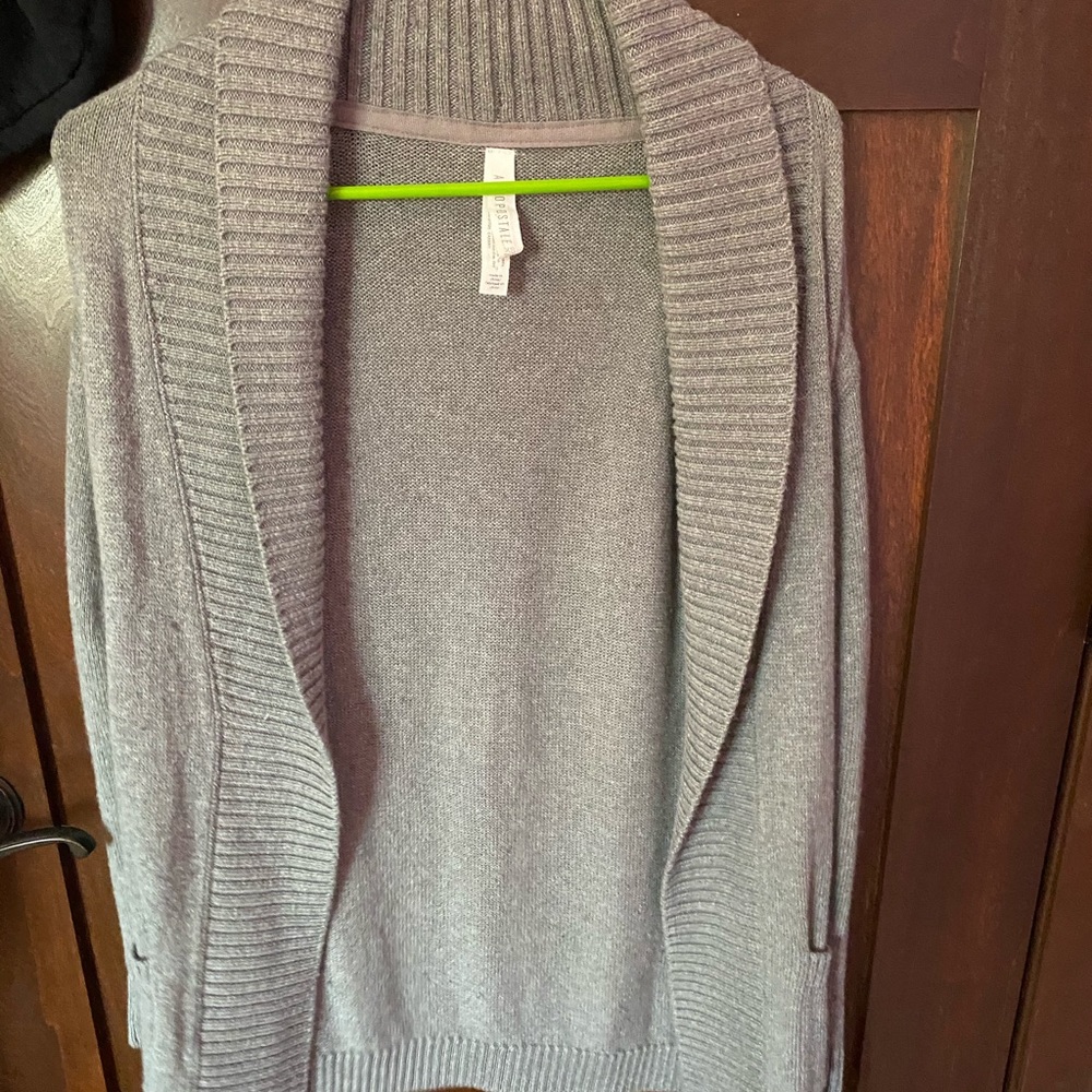 Aeropostale Gray Sweater. Size XS and like new.